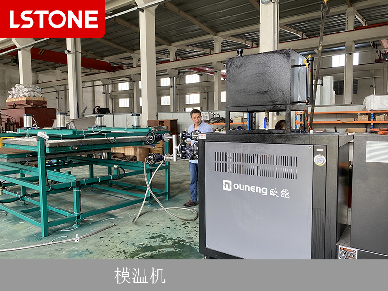 模溫機(jī)2 模溫機(jī)2