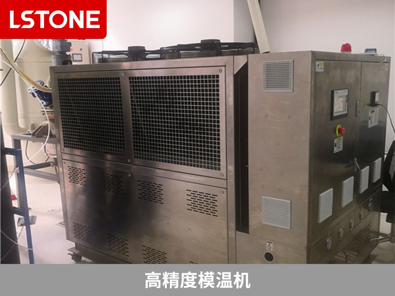 高精度模溫機(jī)2 高精度模溫機(jī)2