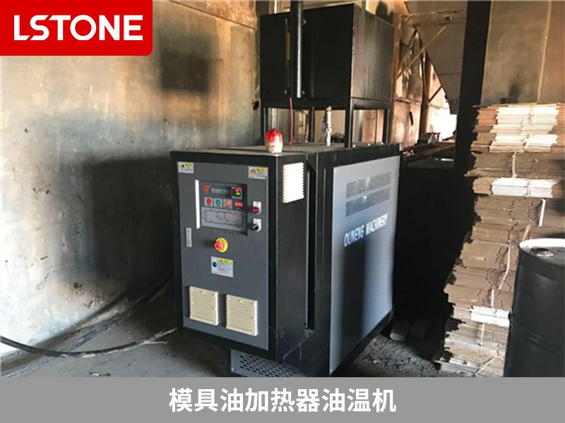 模具油加熱器油溫機(jī) 模具油加熱器油溫機(jī)