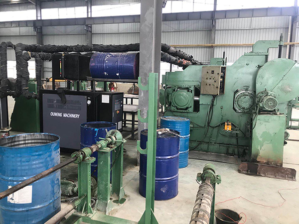 鼓式硫化機高溫油溫機 (2)